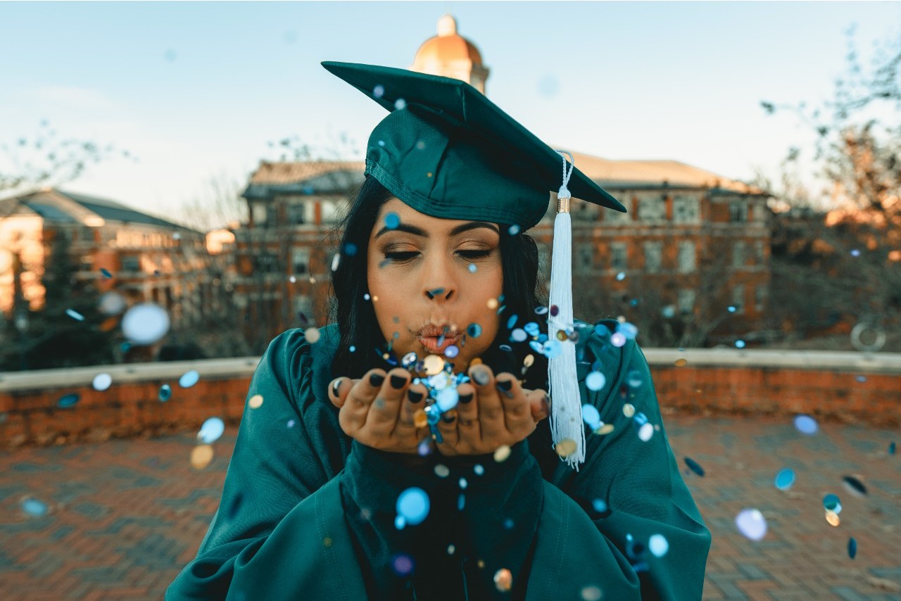 Rottermond Jewelers Wants to Congratulate 2021 Graduates