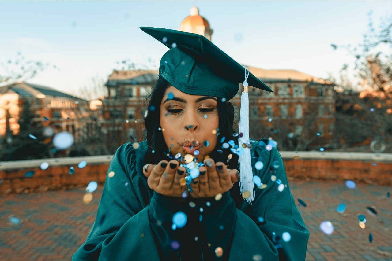 Rottermond Jewelers Wants to Congratulate 2021 Graduates Rottermond Jewelers Wants to Congratulate 2021 Graduates