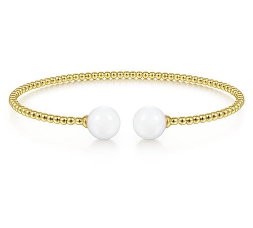 bracelet with pearls