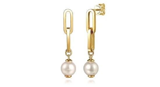 a pair of yellow gold chain drop earrings with pearls