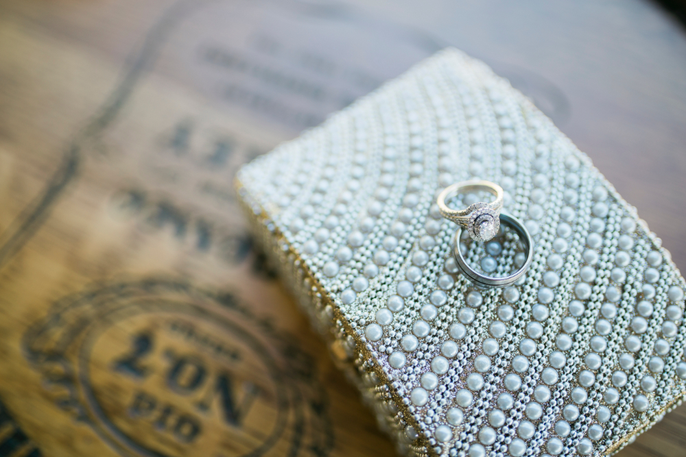 Characteristics of Oval Cut Rings Characteristics of Oval Cut Rings